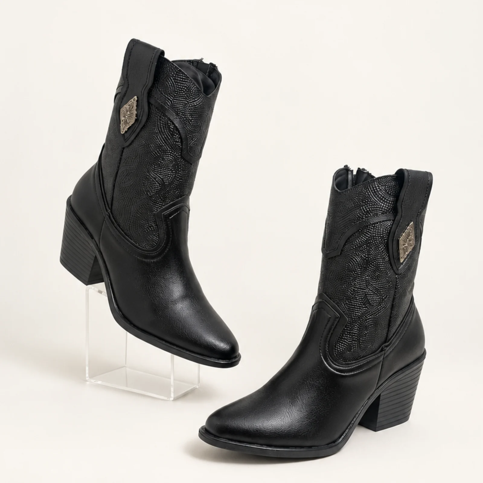 DIVAS 1730 C4 NEGRO